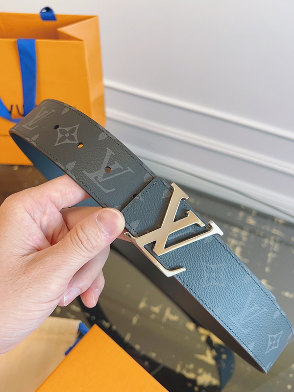 ルイヴィトンベルト正面デザイン